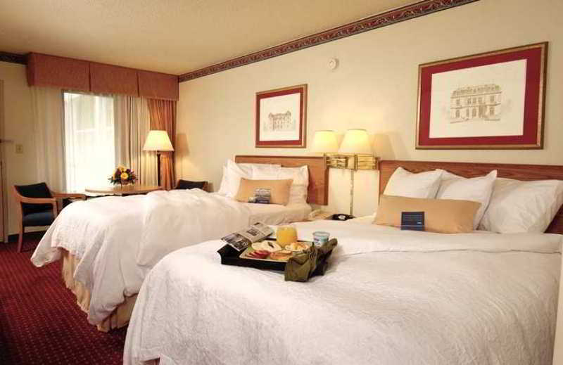 סטרלינג Hampton Inn & Suites Washington-Dulles International Airport מראה חיצוני תמונה
